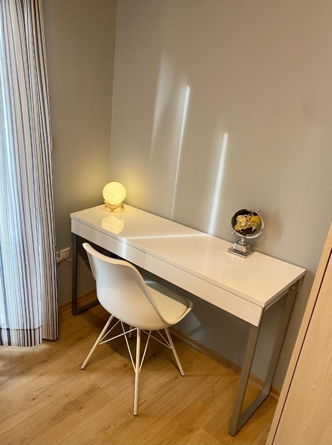 Luxury Suite 10' From The Center Atene Esterno foto