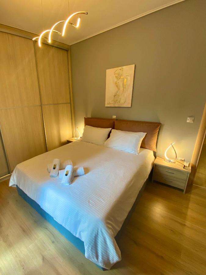 Luxury Suite 10' From The Center Atene Esterno foto