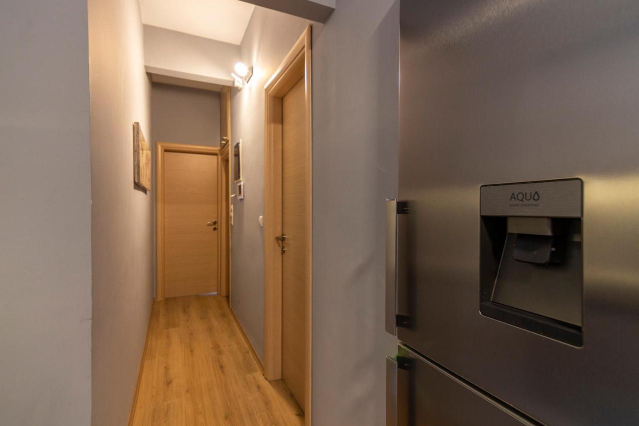 Luxury Suite 10' From The Center Atene Esterno foto