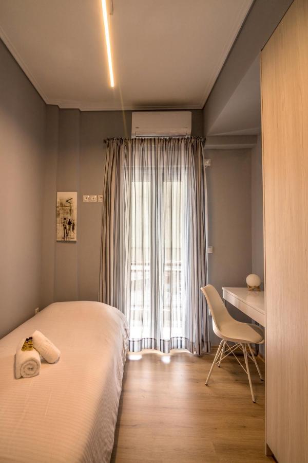 Luxury Suite 10' From The Center Atene Esterno foto