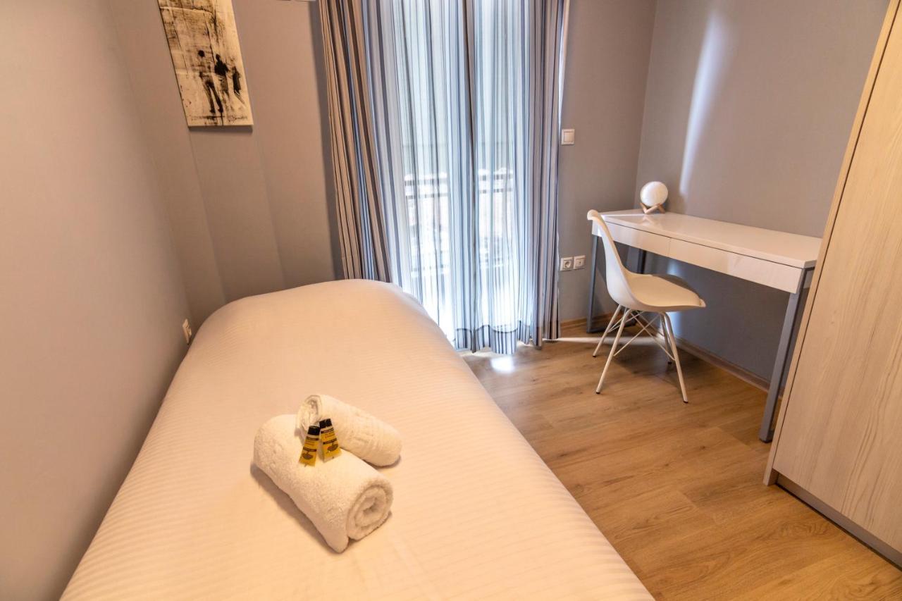 Luxury Suite 10' From The Center Atene Esterno foto