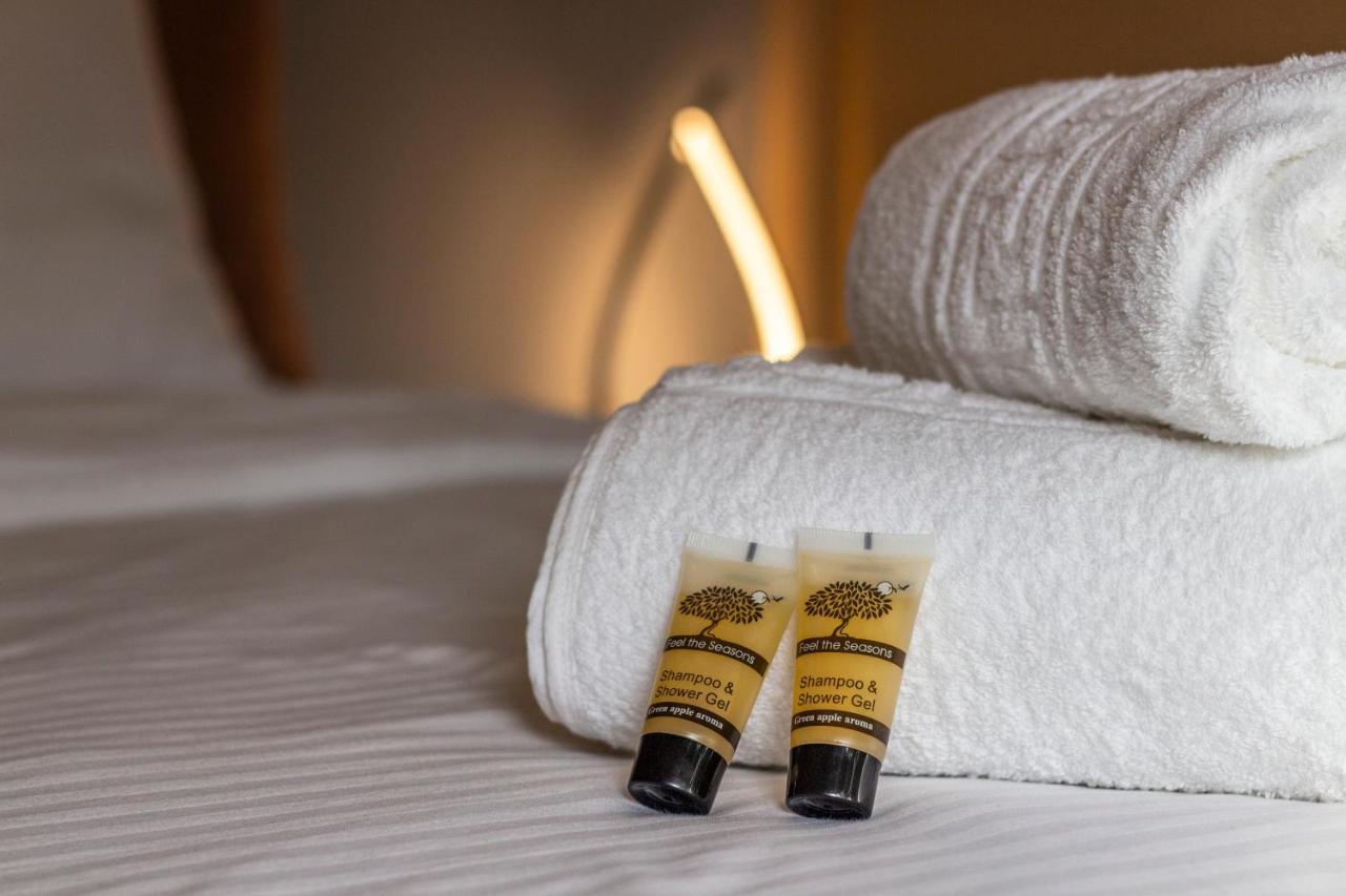 Luxury Suite 10' From The Center Atene Esterno foto